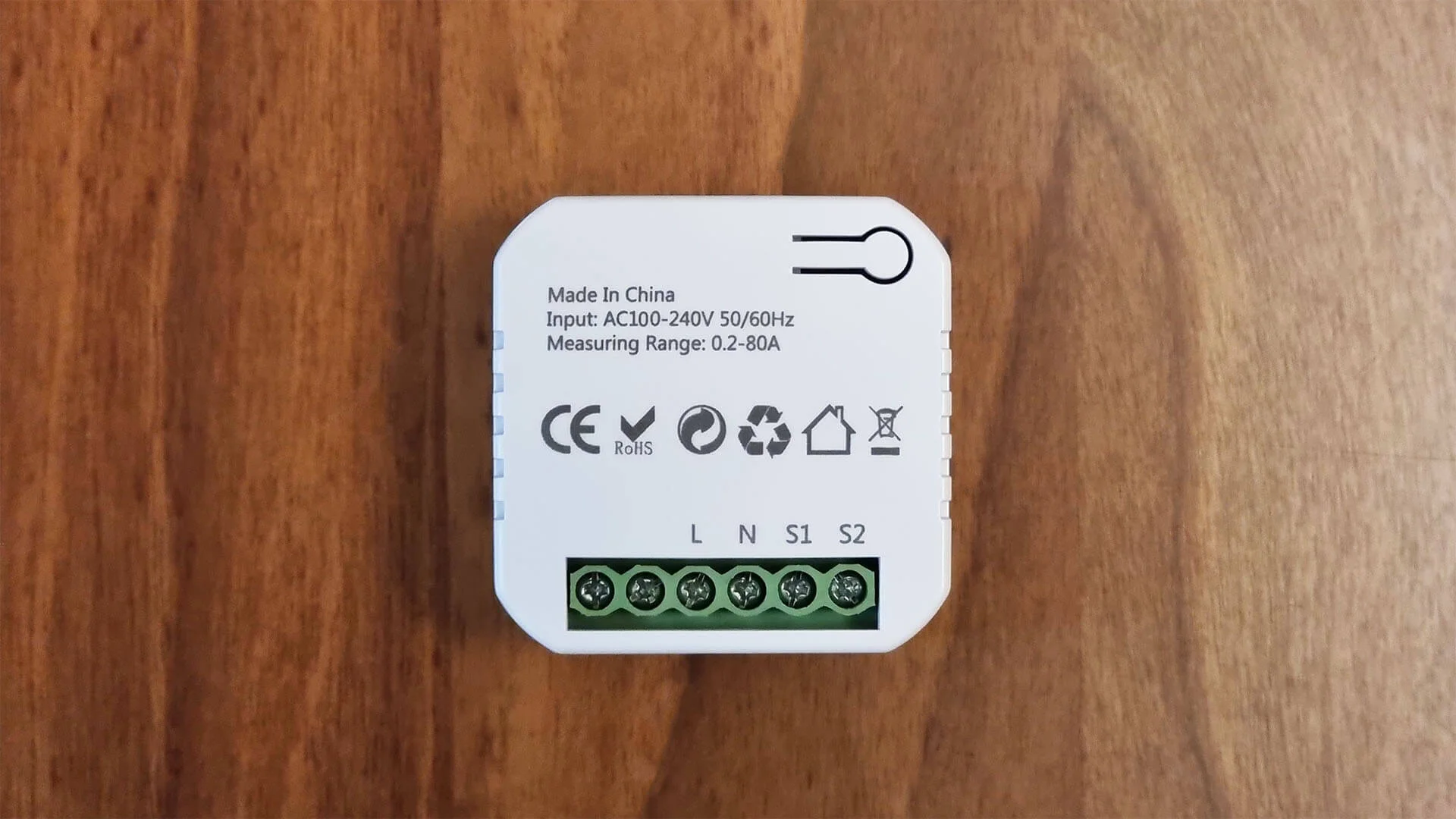 Moes Zigbee Smart Plug with Energy Meter Review - SmartHomeScene