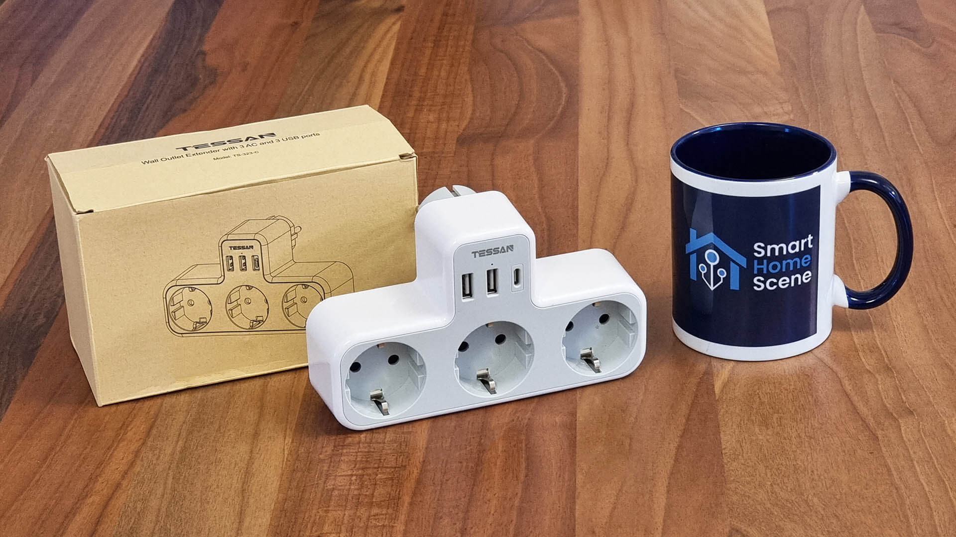 Tessan Wall Socket Extender with USB Ports Featured