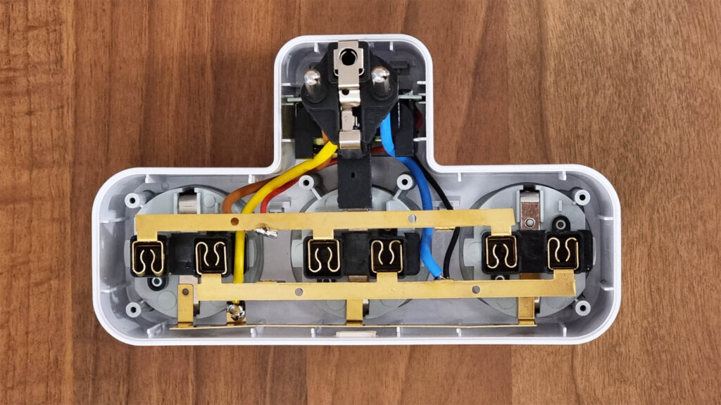 Tessan Wall Socket Extender with USB Ports Open