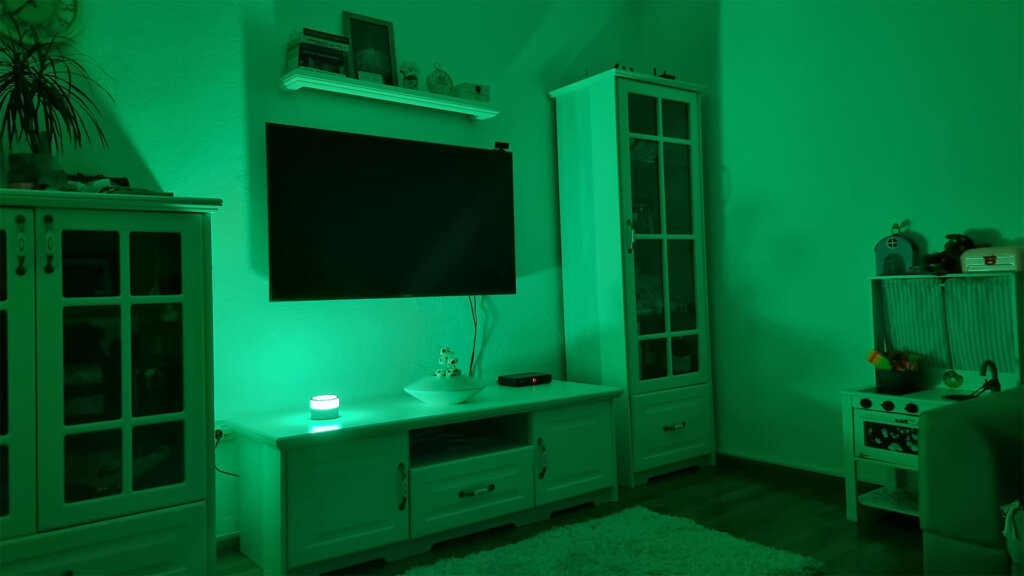 Zemismart Ambient Spotlight LXZB-ZB-09A Living Room Green