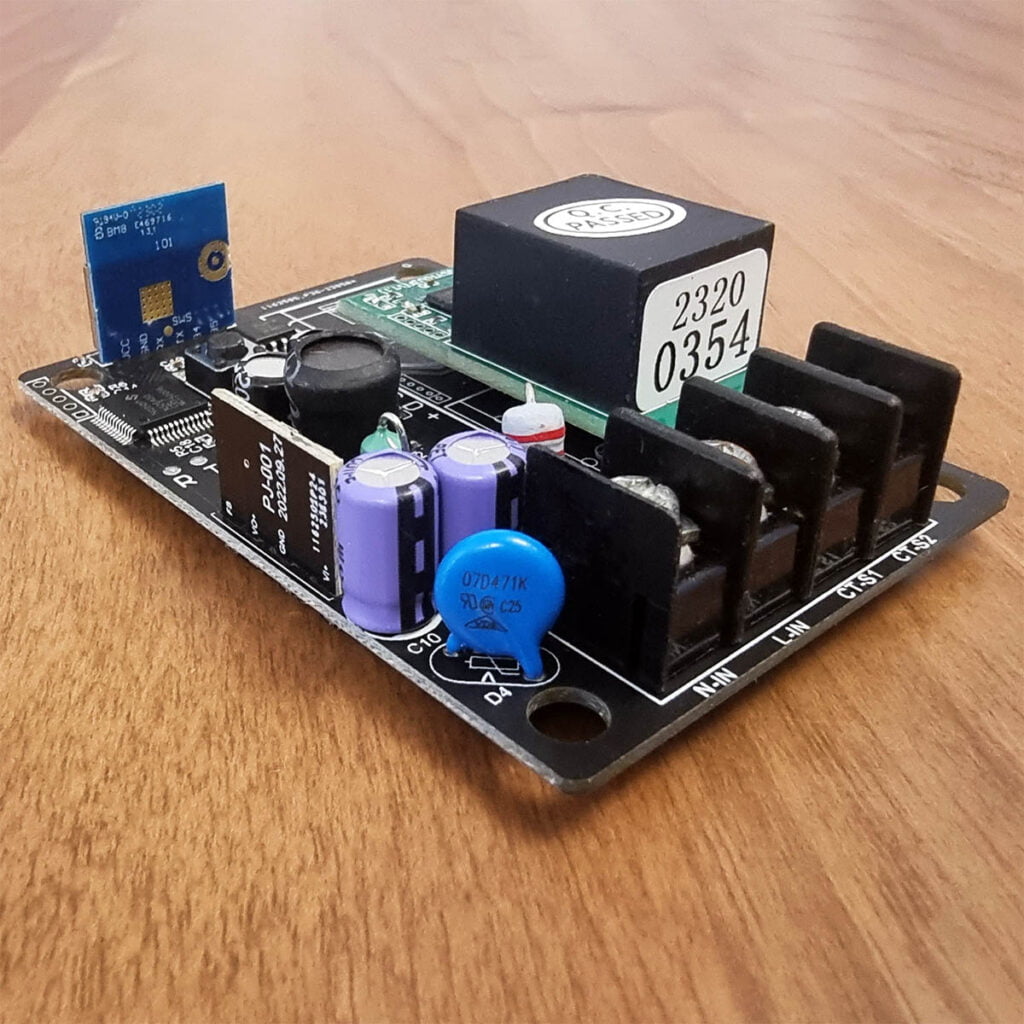 Tuya Zigbee Bidirectional Energy Meter 150A PJ-MGW2201 PCB Side View Terminals