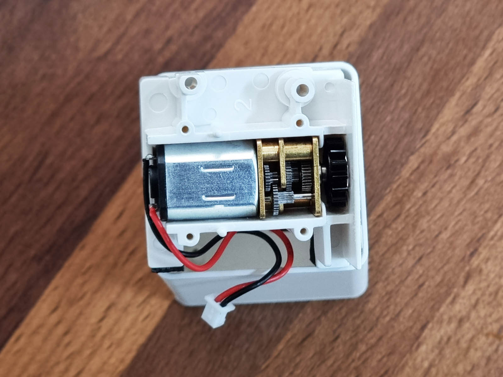 Tuya Zigbee Fingerbot Button Pusher Review - SmartHomeScene