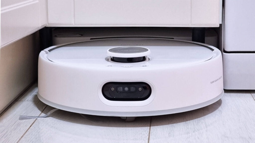 SwitchBot S10 Robot Vacuum Review: Docket at Wet Station 2