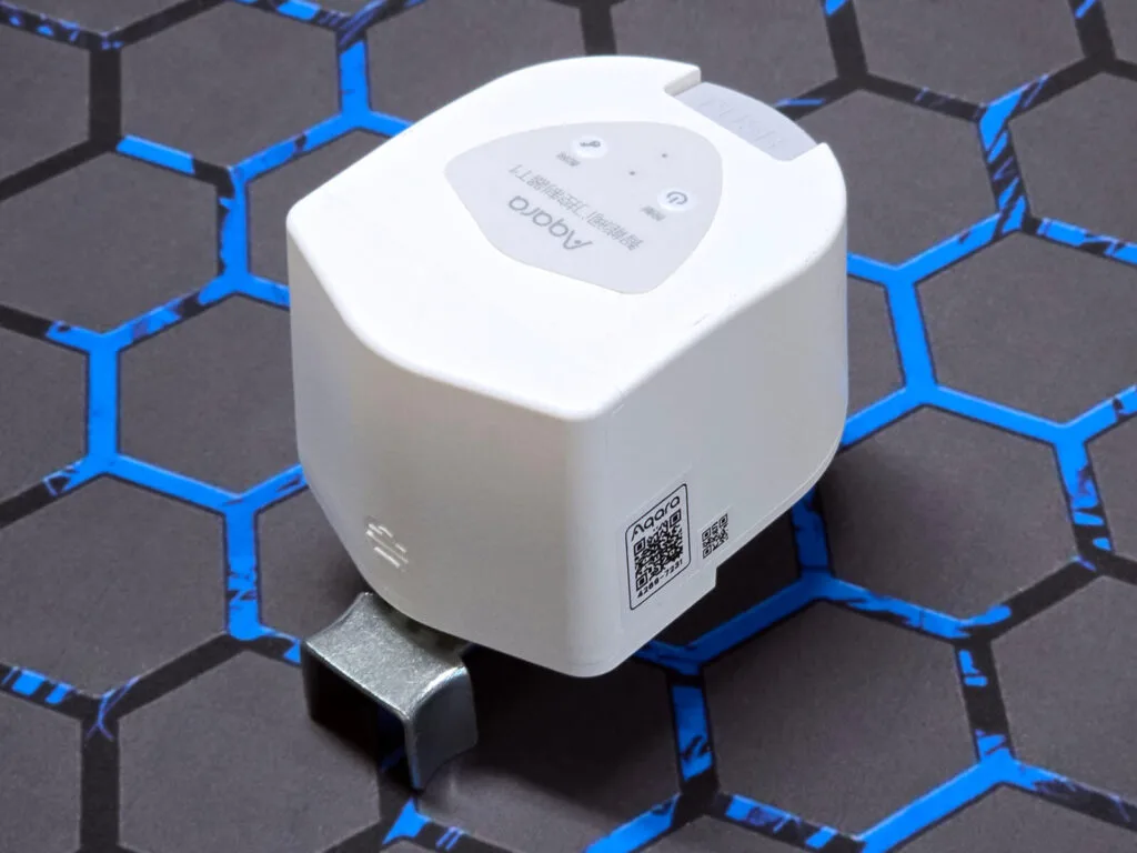 Aqara Valve Controller T1 SmartHomeScene Review: Top View