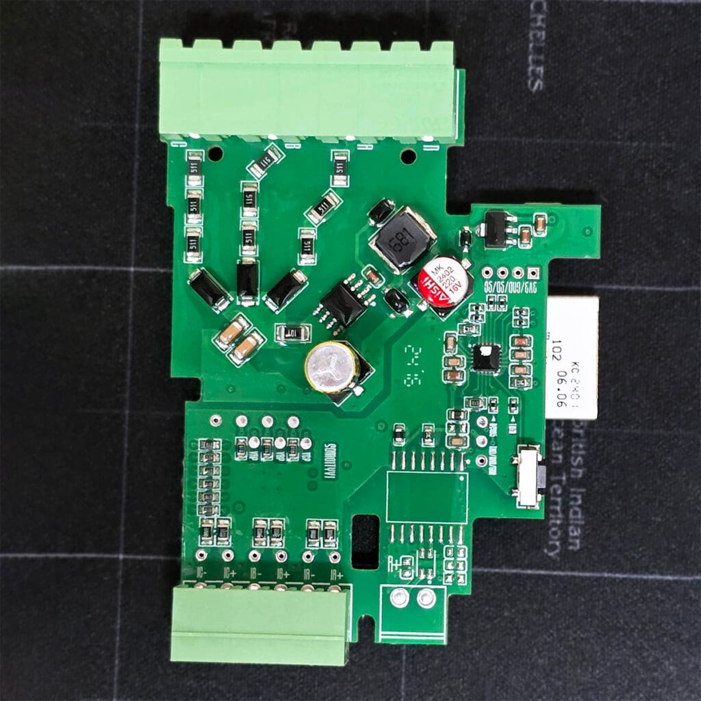 Zemismart 3-Phase Energy Meter SDM01-TZ0 Review Open Top View SmartHomeScene