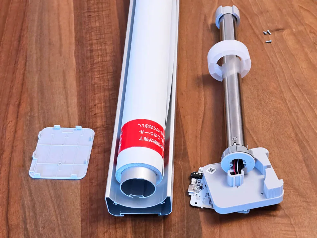 SwitchBot Roller Shades Review by SmartHomeScene: Main Motor