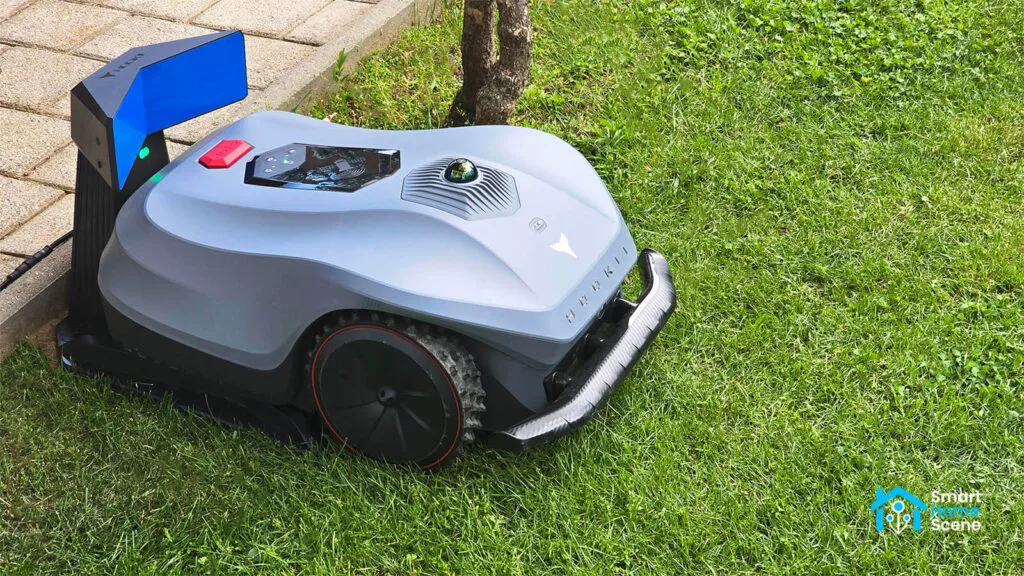 HOOKII Neomow X Robotic Lawn Mower Review | SmartHomeScene