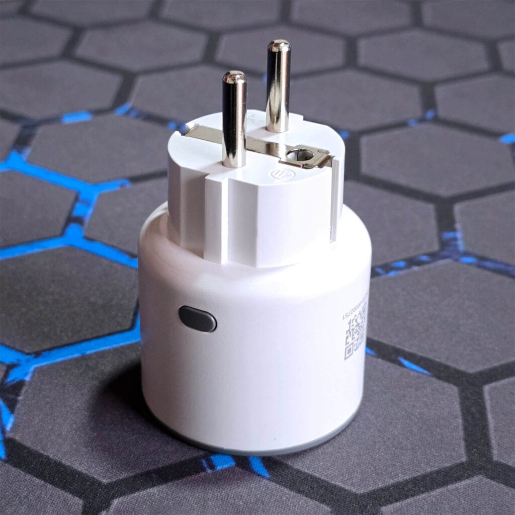 Sonoff Zigbee Smart Plug S60ZB Review by SmartHomeScene: Upright View Side 2
