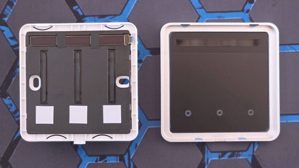 Zemismart ZMS-206 Zigbee Screen Switch Review by SmartHomeScene: Face plate