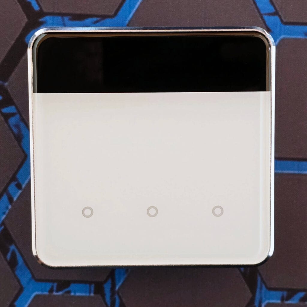 Zemismart ZMS-206 Zigbee Screen Switch Review by SmartHomeScene: Front View
