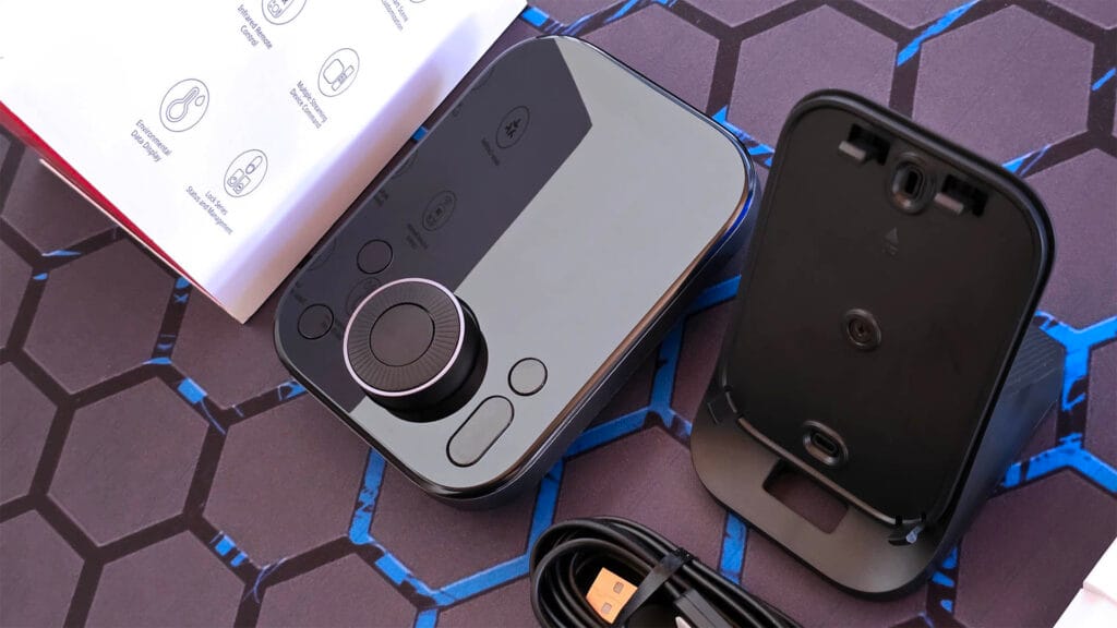 SwitchBot Hub 3 Matter Setup and Review SmartHomeScene: Close Up