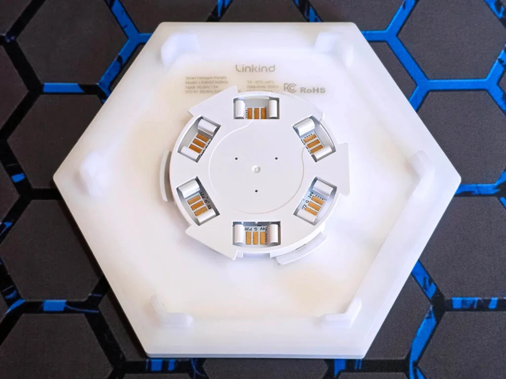 Linkind EP6 Smart Hexagon Panels Review by SmartHomeScene: Back of Panel