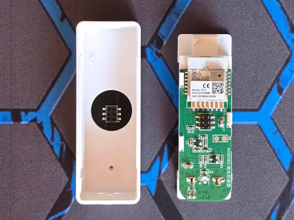 Tuya Non-Waterproof Rain Sensor Review SmartHomeScene: Main PCB