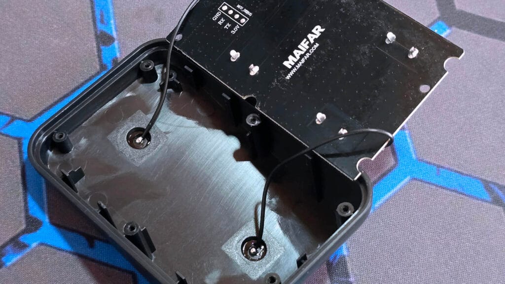 eWelink MS1 Rain Detector Review SmartHomeScene: Under PCB