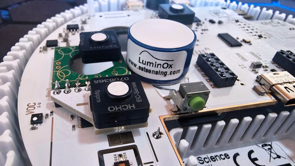 airQ Science Device Sensors Close-up
