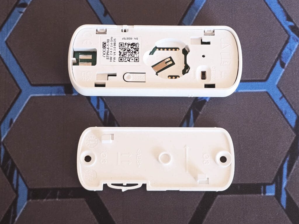 NodOn Solar Temperature and Humidity Sensor SmartHomeScene Battery