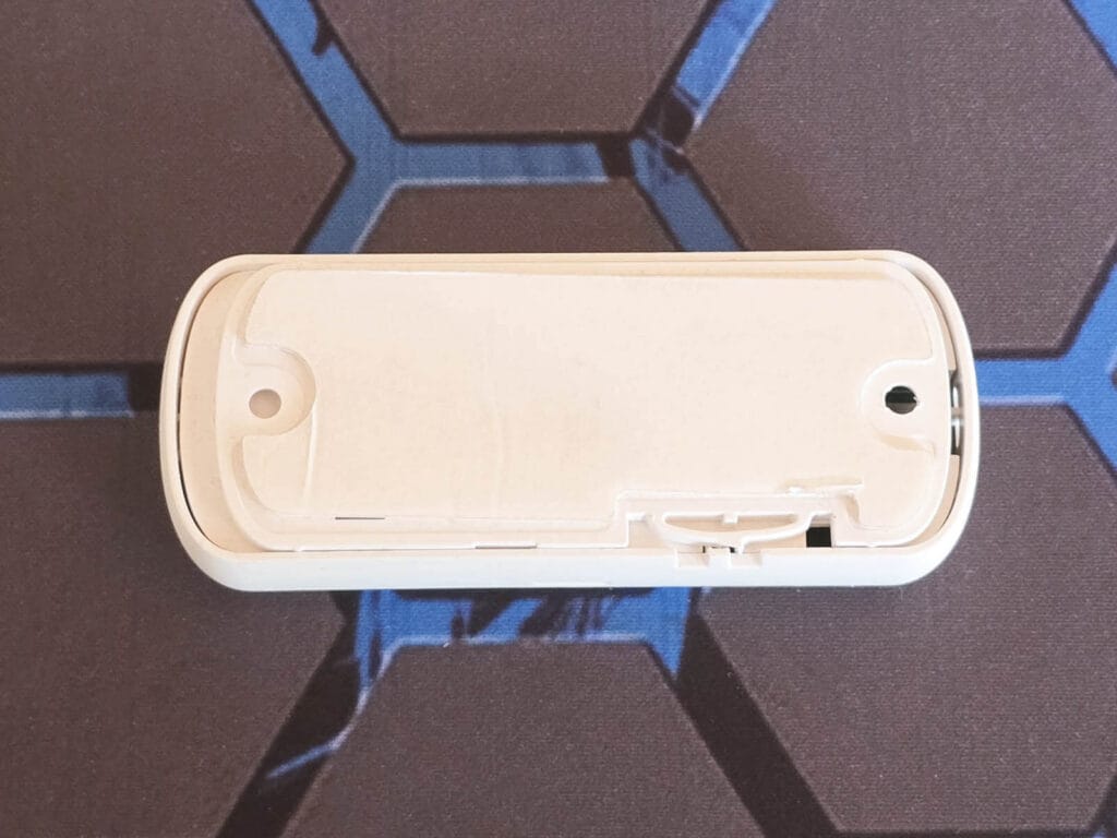 NodOn Solar Temperature and Humidity Sensor SmartHomeScene Review Bottom