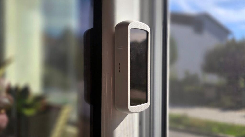 NodOn Solar Temperature and Humidity Sensor SmartHomeScene Installed