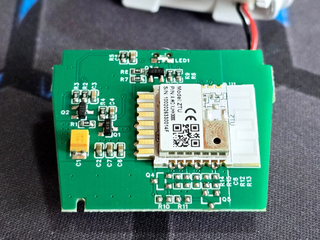 Tuya Rain Sensor SJ100 Review SmartHomeScene PCB Top