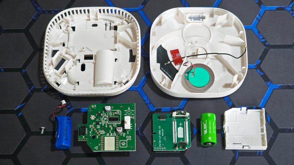 Sensereo MS-1 Matter-over-Thread Smoke Alarm Review by SmartHomeScene: Fully Disassembled