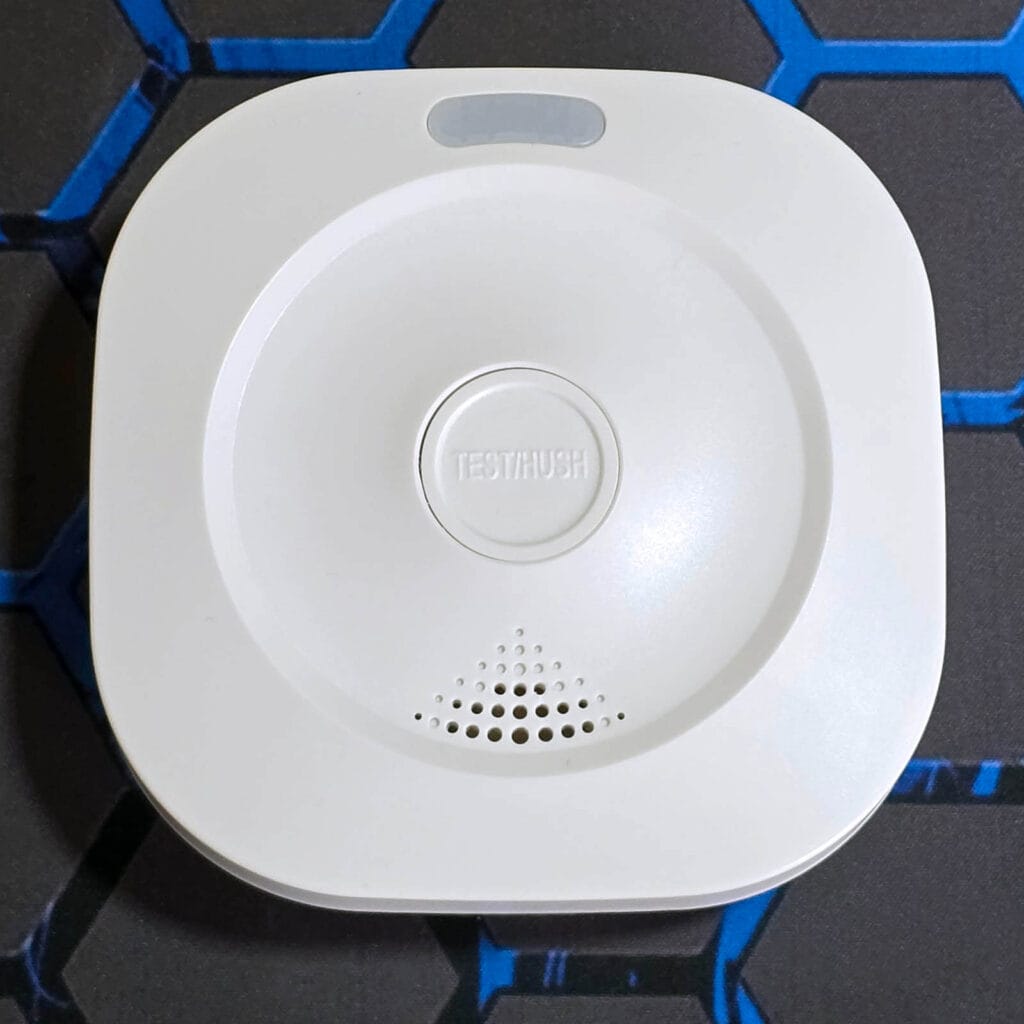 Sensereo MS-1 Matter-over-Thread Smoke Alarm Review by SmartHomeScene: Top View