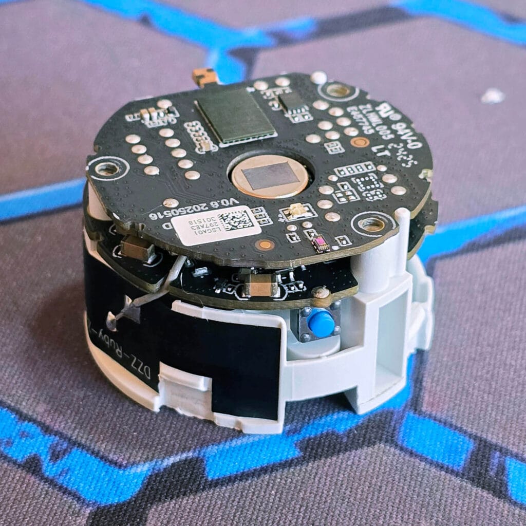 Aqara FP300 Presence Multi-Sensor Review SmartHomeScene: Open PCB