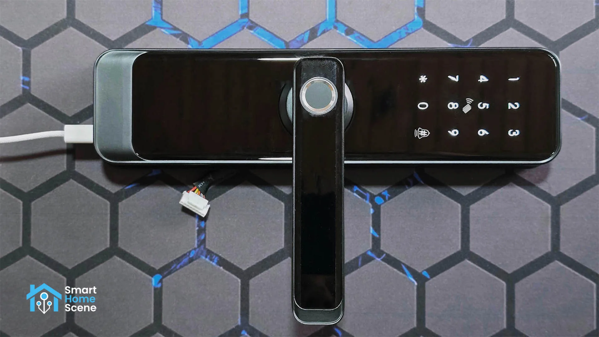 ami様　ブラックドットs Zemismart A270 Zigbee Smart Lock Review | SmartHomeScene