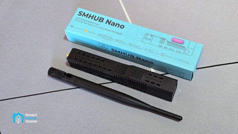 SMLight SMHUB Nano MG24 on office desk