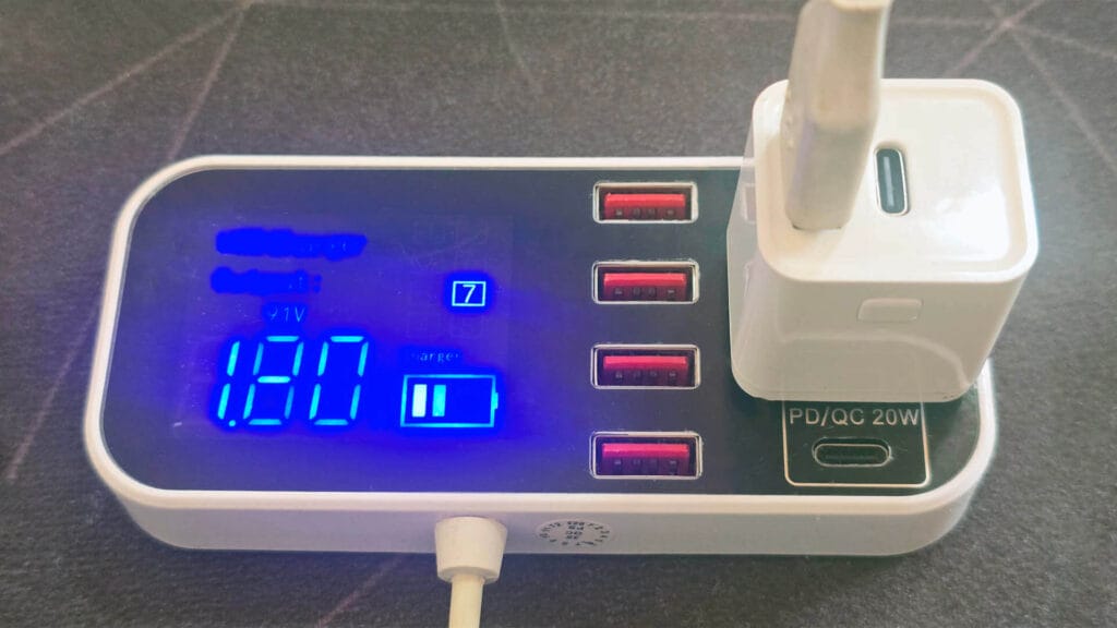 Zigbee USB-C Smart Switch Review SmartHomeScene: Fast Charging