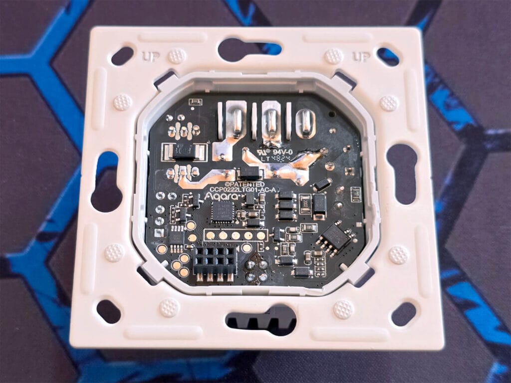 Aqara Dimmer Switch H2 Review SmartHomeScene: Main PCB