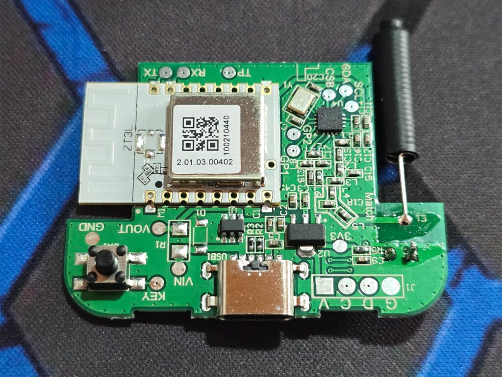Tuya Zigbee RF Cloner ZRF01 Review SmartHomeScene: PCB Top