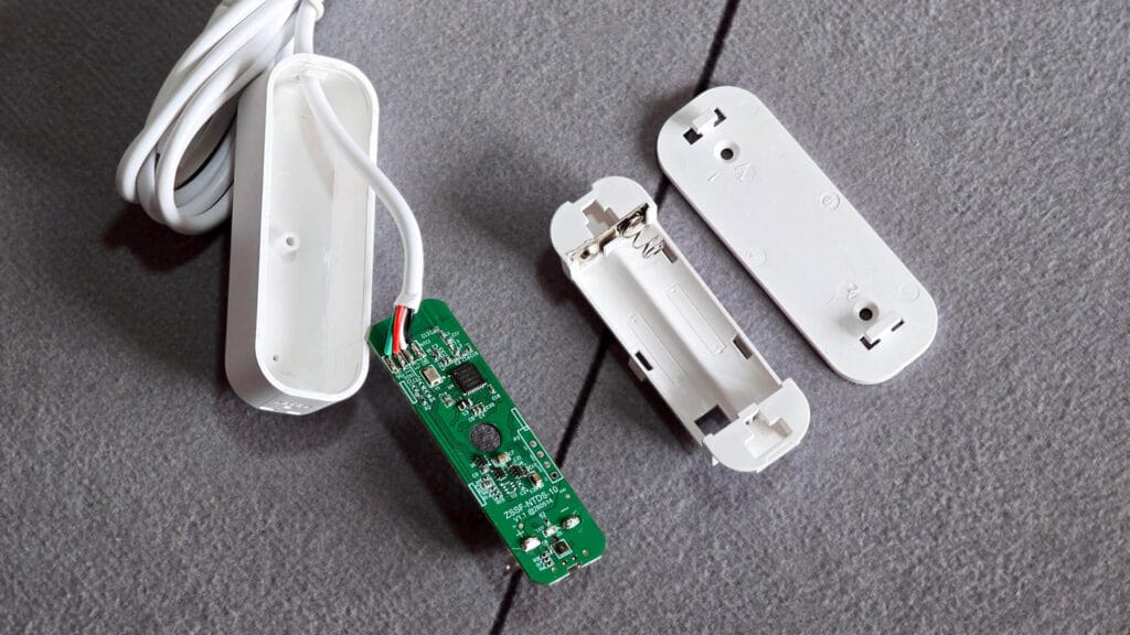 Tuya Zigbee 7-in-1 Water Quality Sensor Dismantled